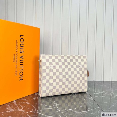 Louis Vuitton Poche Toilette NM