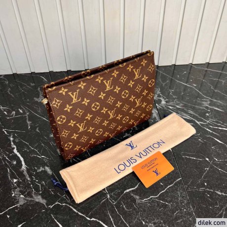 Louis Vuitton Poche Toilette NM