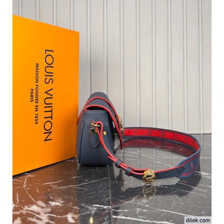 Louis Vuitton Pont 9