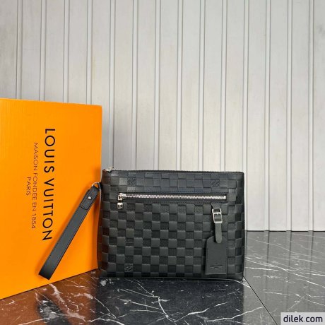Louis Vuitton Takeoff Pouch
