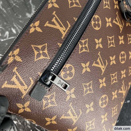 Louis Vuitton Takeoff Pouch