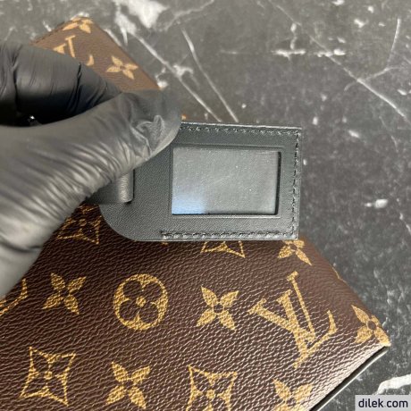 Louis Vuitton Takeoff Pouch