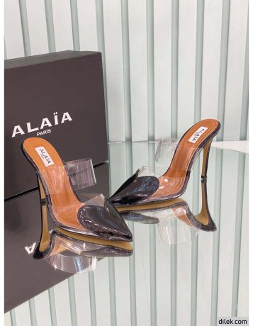 Maison Alaia Slingback Pumps