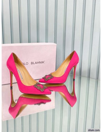 Manolo Blahnik Pumps