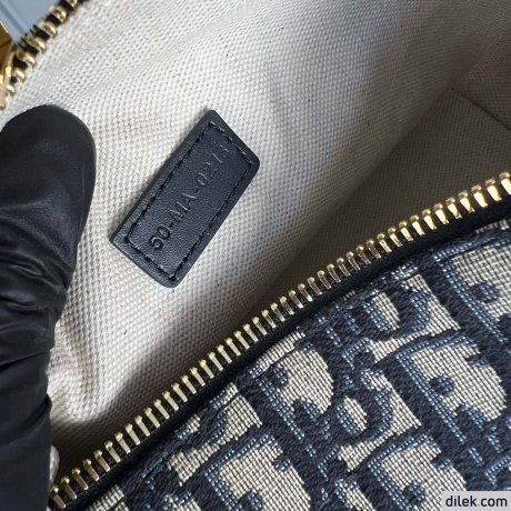 Medium DiorTravel Nomad Pouch