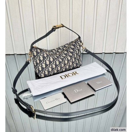 Medium DiorTravel Nomad Pouch