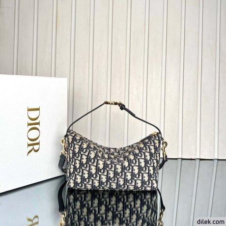 Medium DiorTravel Nomad Pouch