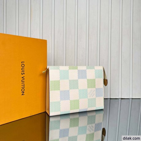 Louis Vuitton Pochette Voyage MM