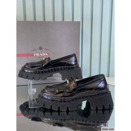 Prada Women Leather Loafer