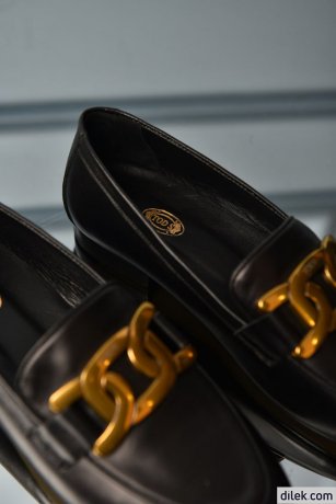 Tod's Kate Logo Plaque Loafers