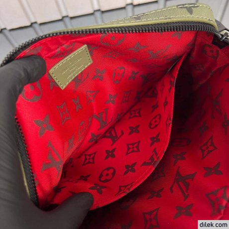 Louis Vuitton Trio Messenger