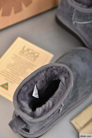 UGG Women Classic Ultra Mini