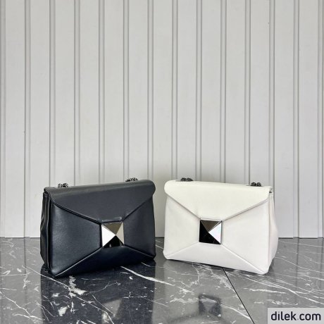 Valentino Garavani One Stud Nappa Bag