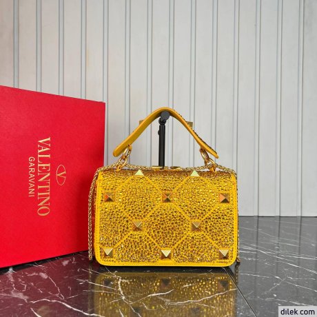 Valentino Garavani Medium Roman Stud Shoulder Bag